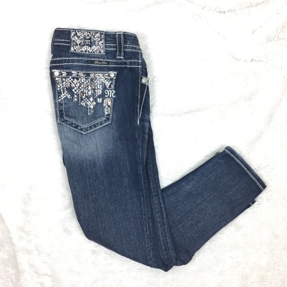 SOLD❌Miss Me Signature ankle skinny jeans - Picture 2 of 8